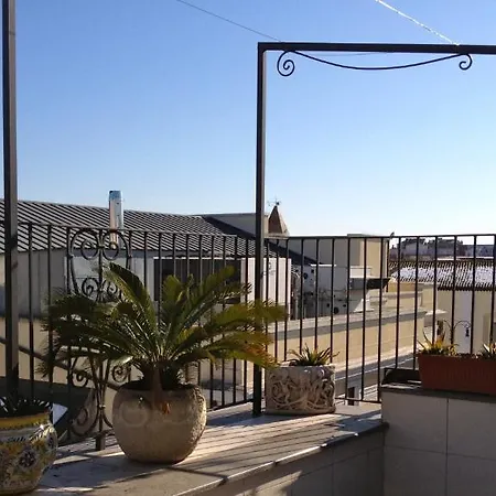 Le Dimore Al Vecchio Teatro Bed & Breakfast Ortona