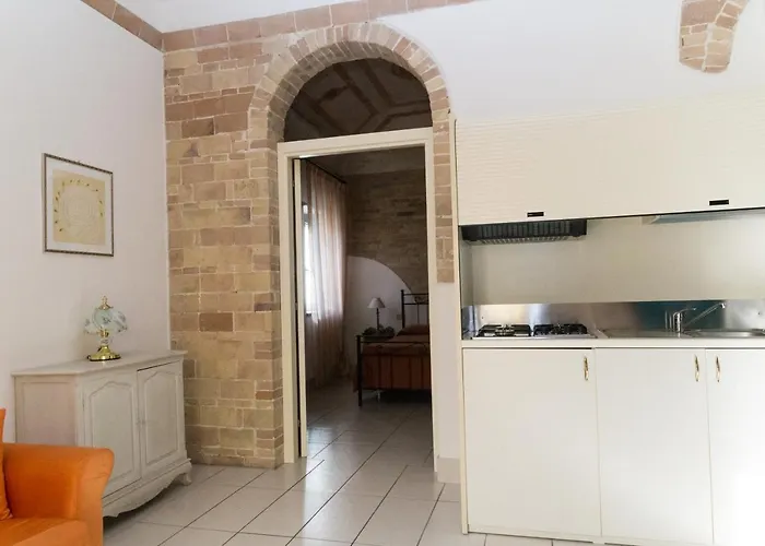 Le Dimore Al Vecchio Teatro Bed & Breakfast