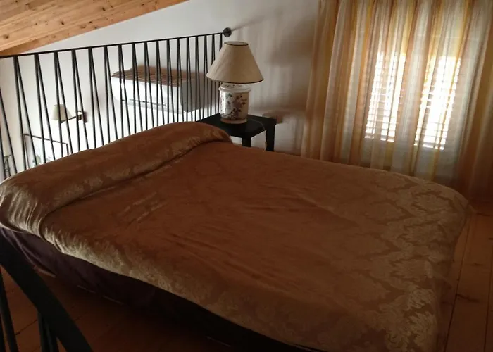 Le Dimore Al Vecchio Teatro Bed & Breakfast